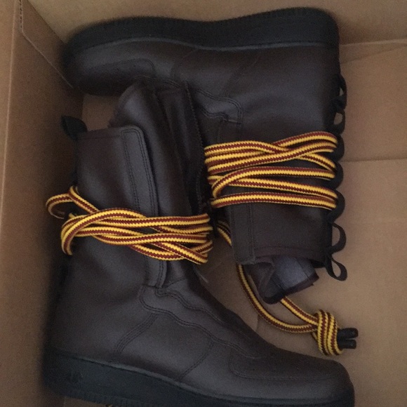 Nike Ake forcé 1-9.5 - Picture 3 of 15